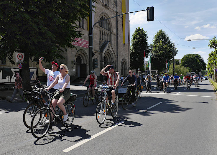 © www.mutbuergerdokus.de: 7. 'ADFC Fahrrad*Sternfahrt NRW'