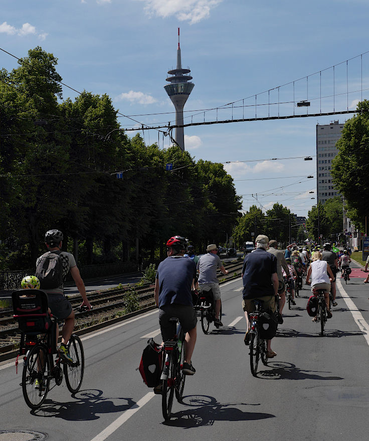 © www.mutbuergerdokus.de: 7. 'ADFC Fahrrad*Sternfahrt NRW'