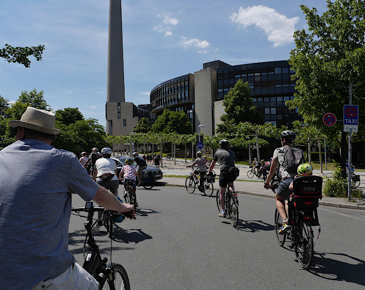 © www.mutbuergerdokus.de: 7. 'ADFC Fahrrad*Sternfahrt NRW'