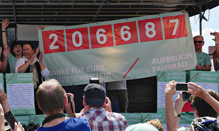 © www.mutbuergerdokus.de: 7. 'ADFC Fahrrad*Sternfahrt NRW'