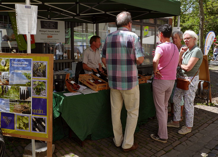 © www.mutbuergerdokus.de: 27. 'Ökomarkt Meerbusch'