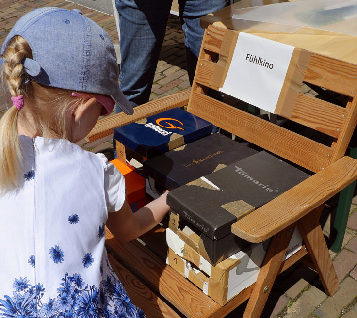 © www.mutbuergerdokus.de: 27. 'Ökomarkt Meerbusch'