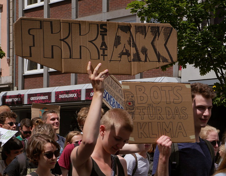 © www.mutbuergerdokus.de: Fridays for Future Aachen: 'Internationaler Zentralstreik'