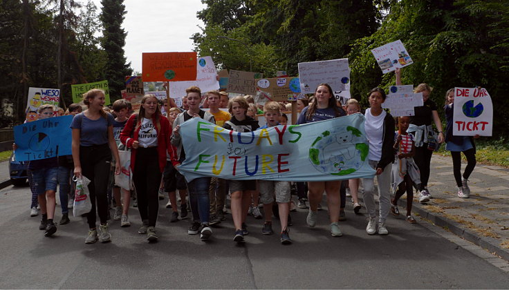 © www.mutbuergerdokus.de: 1. 'Fridays for Future'-Klimastreik Willich