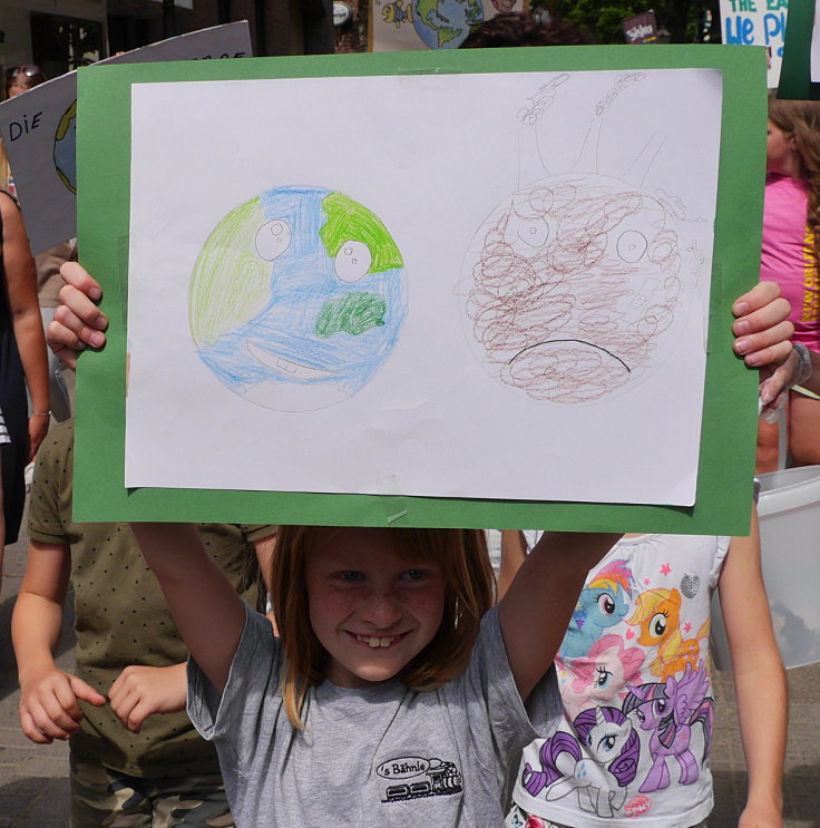 © www.mutbuergerdokus.de: 1. 'Fridays for Future'-Klimastreik Willich