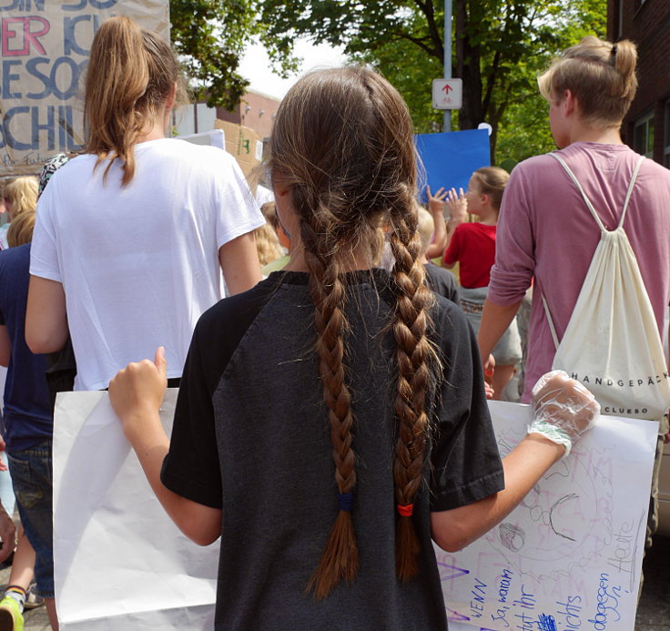 © www.mutbuergerdokus.de: 1. 'Fridays for Future'-Klimastreik Willich