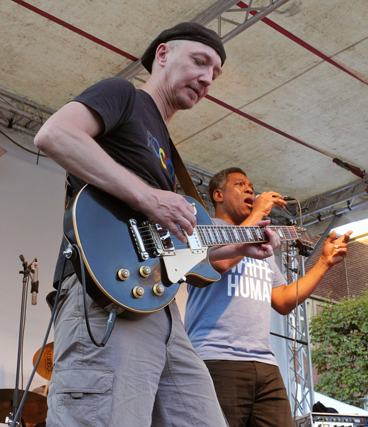 © www.mutbuergerdokus.de: 24. 'World In Union'-Fest