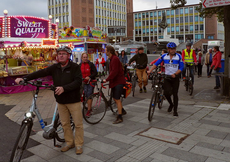 © www.mutbuergerdokus.de: 'Critical Mass Düren'