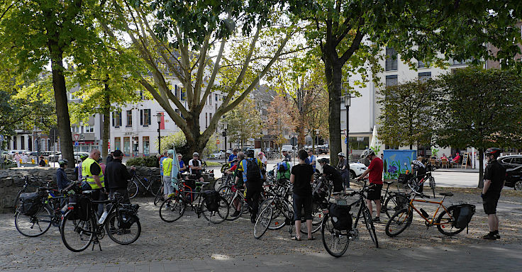 © www.mutbuergerdokus.de: 6. 'Mönchengladbacher Fahrradsternfahrt'