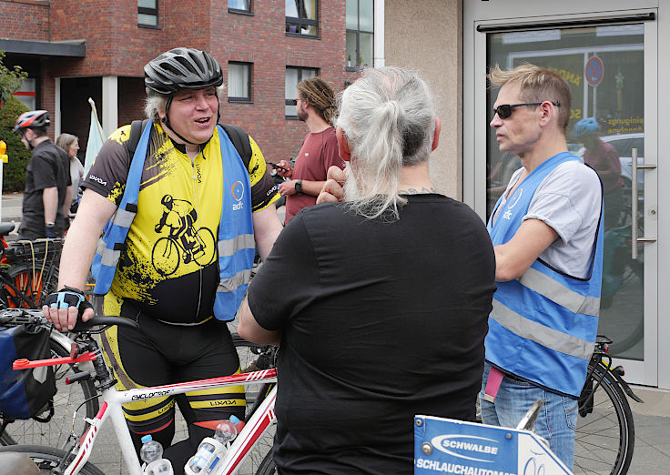 © www.mutbuergerdokus.de: 6. 'Mönchengladbacher Fahrradsternfahrt'