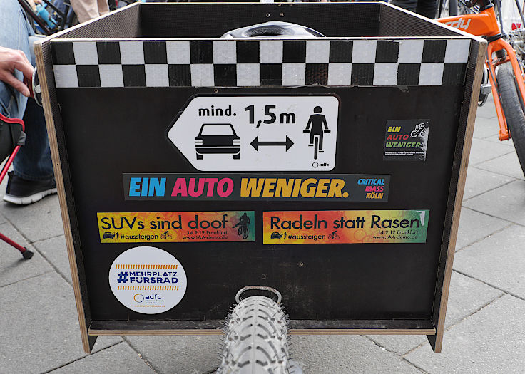 © www.mutbuergerdokus.de: 6. 'Mönchengladbacher Fahrradsternfahrt'
