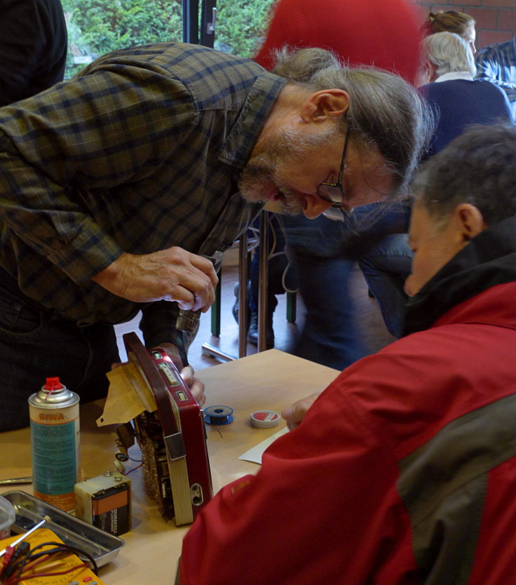 © www.mutbuergerdokus.de: 6. 'Repaircafé Meerbusch'