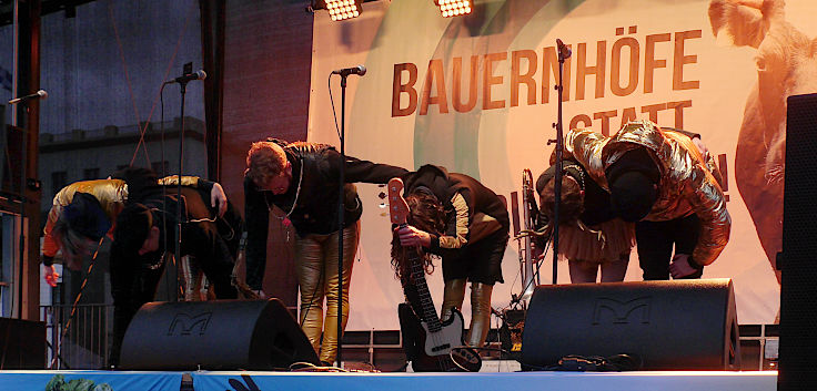 © www.mutbuergerdokus.de: 10. 'Wir haben es satt!'-Demonstration