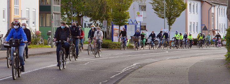 © www.mutbuergerdokus.de: 'Fahrrad-Klima-Demonstration' in Meerbusch