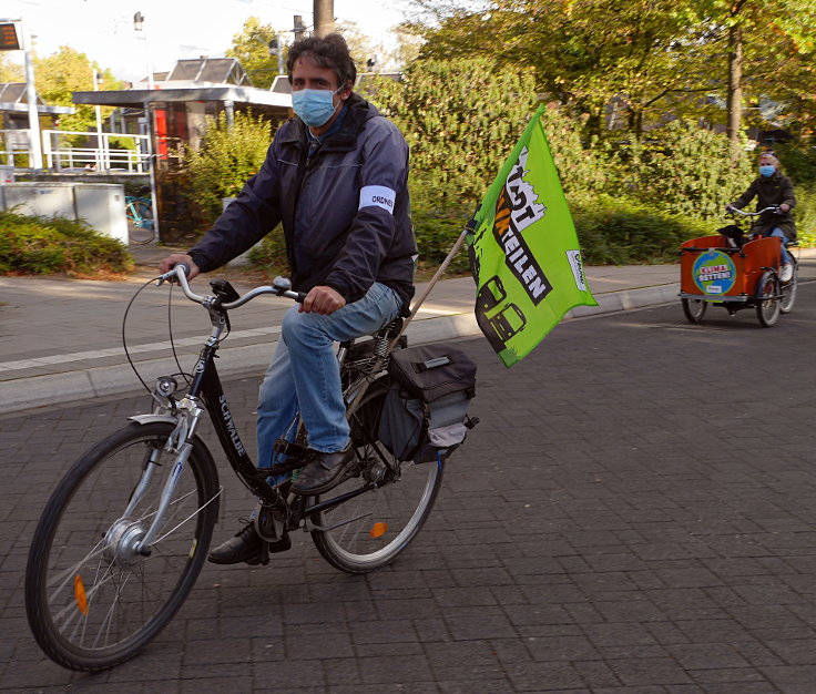 © www.mutbuergerdokus.de: 'Fahrrad-Klima-Demonstration' in Meerbusch