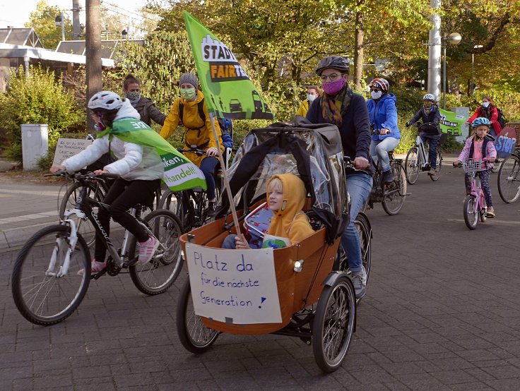 © www.mutbuergerdokus.de: 'Fahrrad-Klima-Demonstration' in Meerbusch