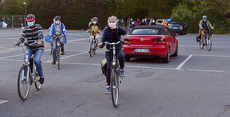 © www.mutbuergerdokus.de: 'Fahrrad-Klima-Demonstration' in Meerbusch