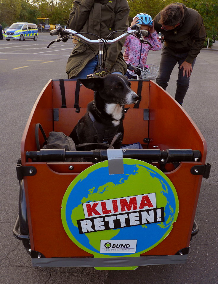 © www.mutbuergerdokus.de: 'Fahrrad-Klima-Demonstration' in Meerbusch