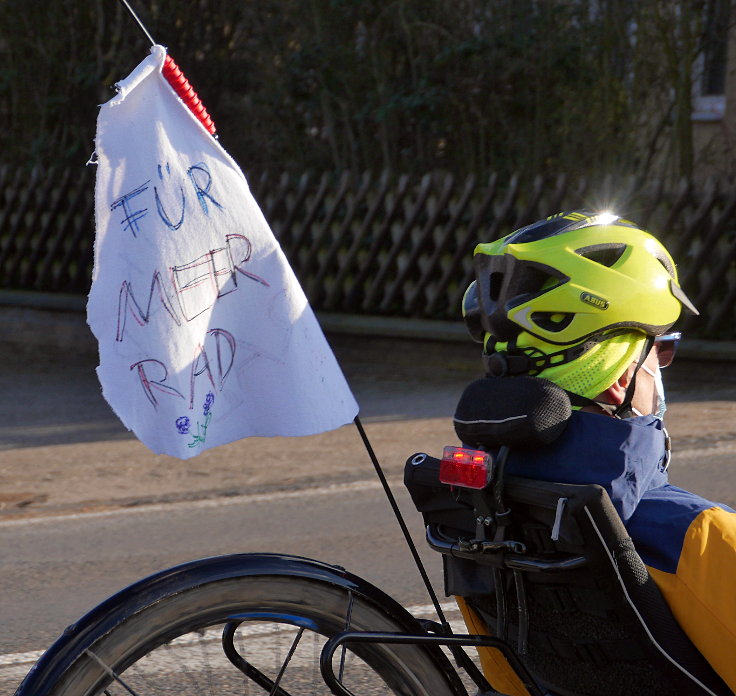 © www.mutbuergerdokus.de: '#AlleFür1Komma5' - Fahrradtour zum Klimastreik