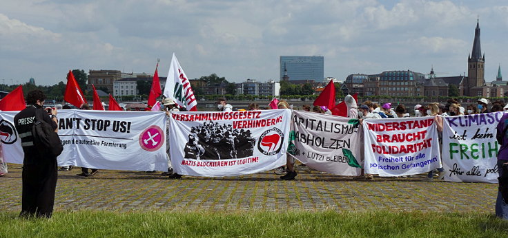 © www.mutbuergerdokus.de: Demonstration: 'Versammlungsgesetz NRW stoppen! Grundrechte erhalten'