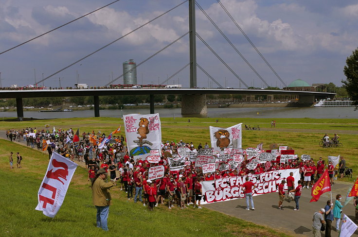 © www.mutbuergerdokus.de: Demonstration: 'Versammlungsgesetz NRW stoppen! Grundrechte erhalten'