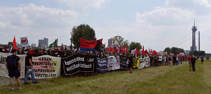 © www.mutbuergerdokus.de: Demonstration: 'Versammlungsgesetz NRW stoppen! Grundrechte erhalten'