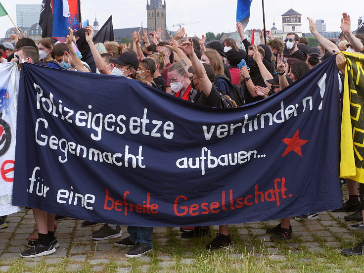 © www.mutbuergerdokus.de: Demonstration: 'Versammlungsgesetz NRW stoppen! Grundrechte erhalten'