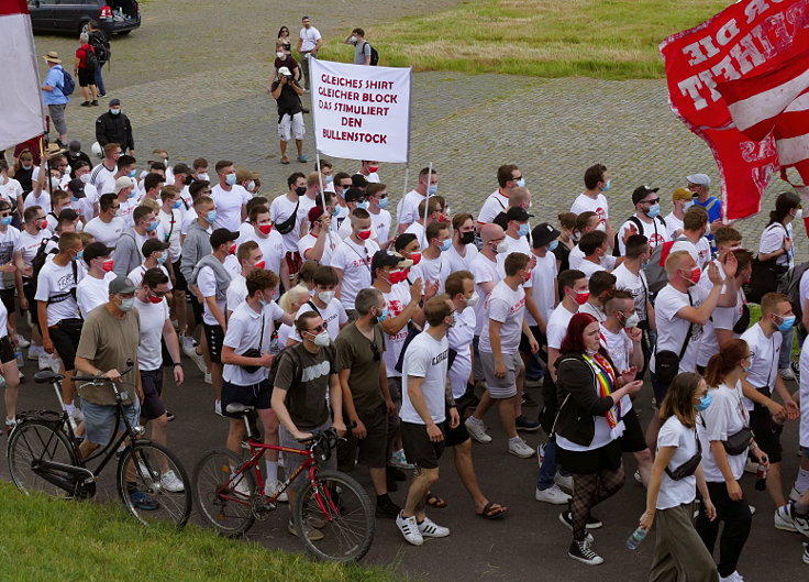 © www.mutbuergerdokus.de: Demonstration: 'Versammlungsgesetz NRW stoppen! Grundrechte erhalten'
