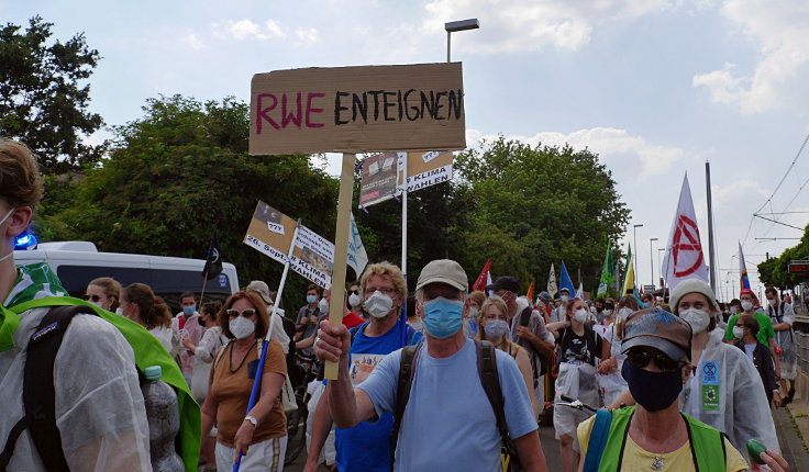 © www.mutbuergerdokus.de: Demonstration: 'Versammlungsgesetz NRW stoppen! Grundrechte erhalten'