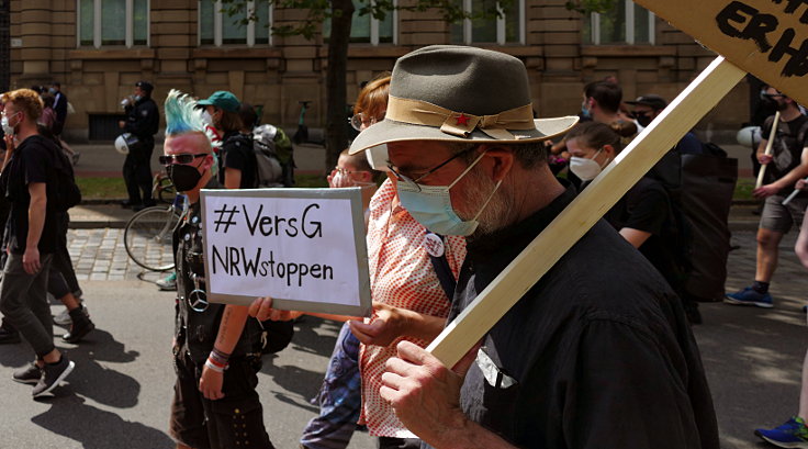 © www.mutbuergerdokus.de: Demonstration: 'Versammlungsgesetz NRW stoppen! Grundrechte erhalten'