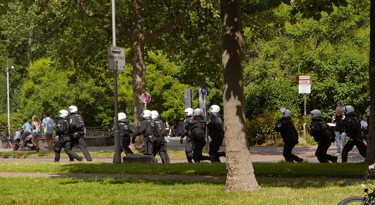 © www.mutbuergerdokus.de: Demonstration: 'Versammlungsgesetz NRW stoppen! Grundrechte erhalten'