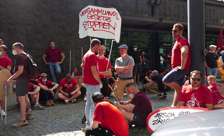 © www.mutbuergerdokus.de: Demonstration: 'Versammlungsgesetz NRW stoppen! Grundrechte erhalten'