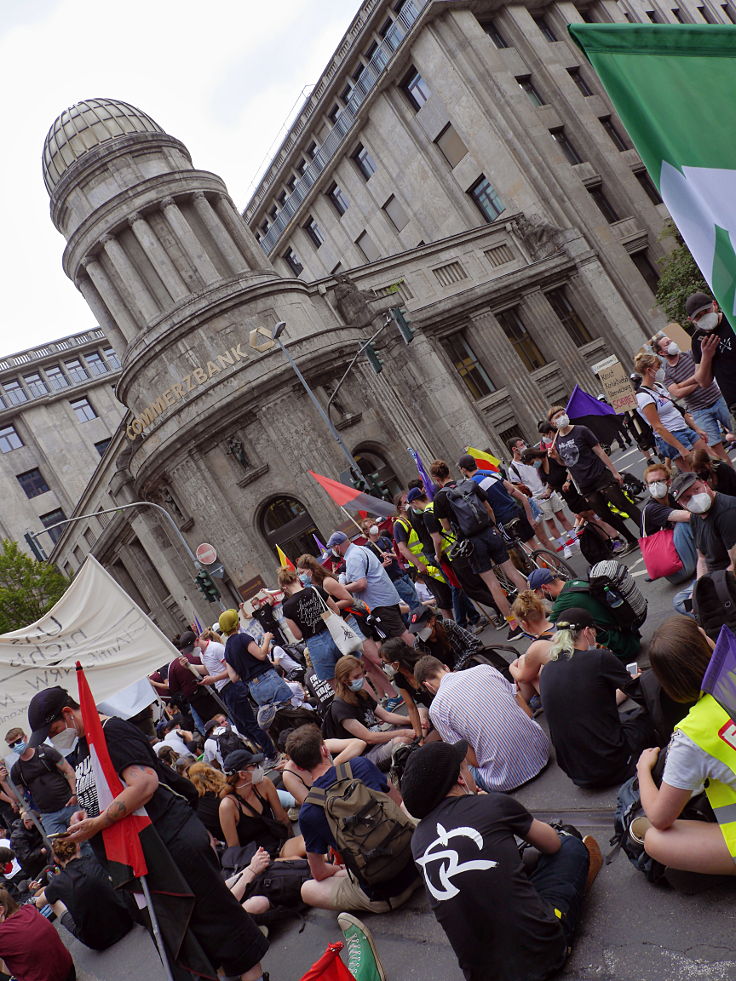 © www.mutbuergerdokus.de: Demonstration: 'Versammlungsgesetz NRW stoppen! Grundrechte erhalten'