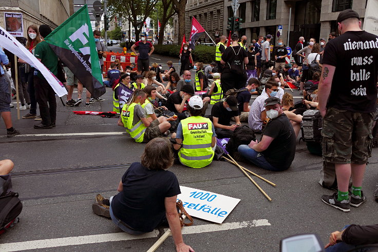 © www.mutbuergerdokus.de: Demonstration: 'Versammlungsgesetz NRW stoppen! Grundrechte erhalten'