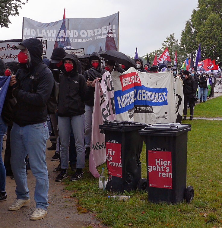 © www.mutbuergerdokus.de: 'Versammlungsgesetz NRW stoppen! Grundrechte erhalten! Jetzt erst recht!'