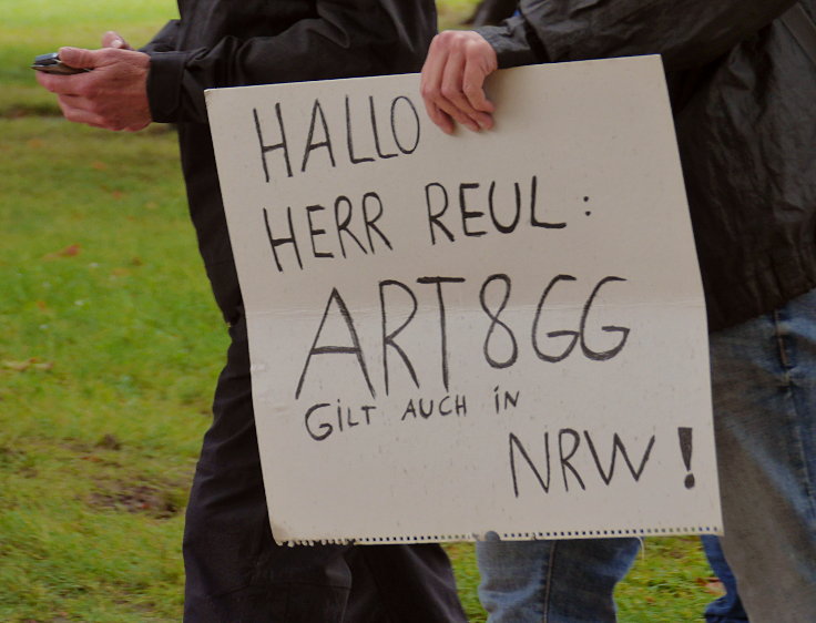 © www.mutbuergerdokus.de: 'Versammlungsgesetz NRW stoppen! Grundrechte erhalten! Jetzt erst recht!'