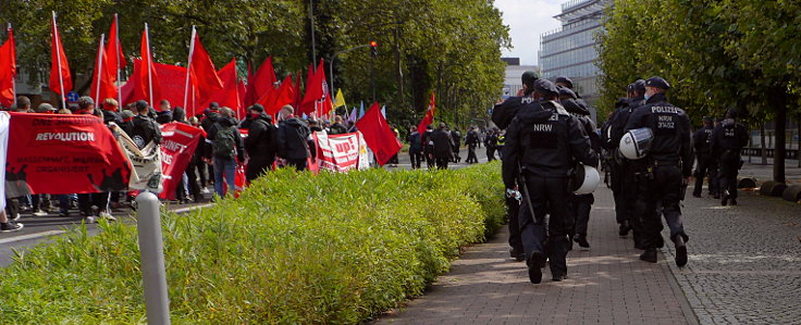 © www.mutbuergerdokus.de: 'Versammlungsgesetz NRW stoppen! Grundrechte erhalten! Jetzt erst recht!'