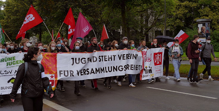 © www.mutbuergerdokus.de: 'Versammlungsgesetz NRW stoppen! Grundrechte erhalten! Jetzt erst recht!'