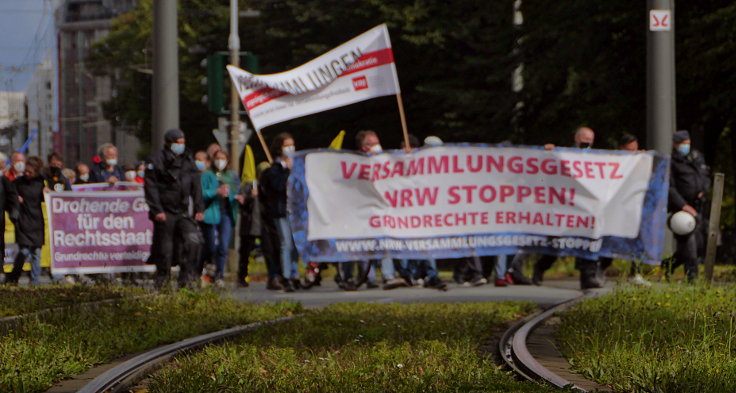 © www.mutbuergerdokus.de: 'Versammlungsgesetz NRW stoppen! Grundrechte erhalten! Jetzt erst recht!'