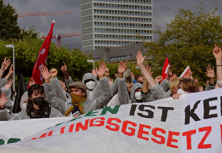 © www.mutbuergerdokus.de: 'Versammlungsgesetz NRW stoppen! Grundrechte erhalten! Jetzt erst recht!'