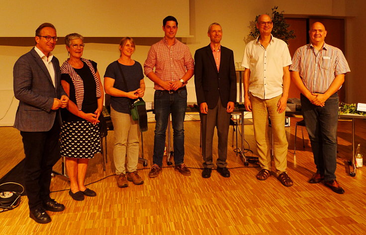 © www.mutbuergerdokus.de: 'Woche der Nachhaltigkeit': Impulsvortrag von Valentin Thurn mit Podiumsdiskussion