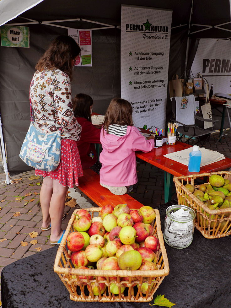 © www.mutbuergerdokus.de: FFF Rees: 2. Nachhaltigkeitsmarkt