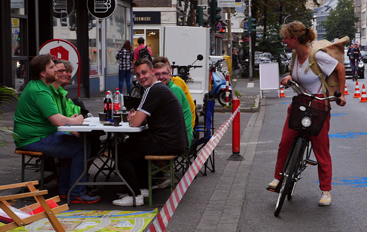 © www.mutbuergerdokus.de: PARK(ing) Day Düsseldorf