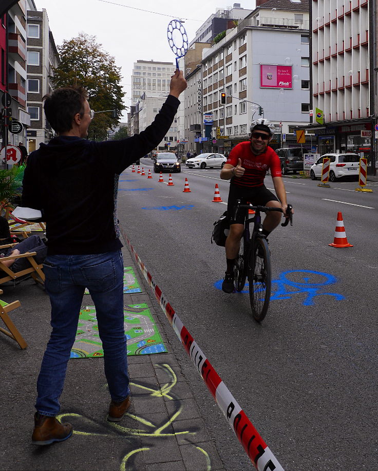 © www.mutbuergerdokus.de: PARK(ing) Day Düsseldorf