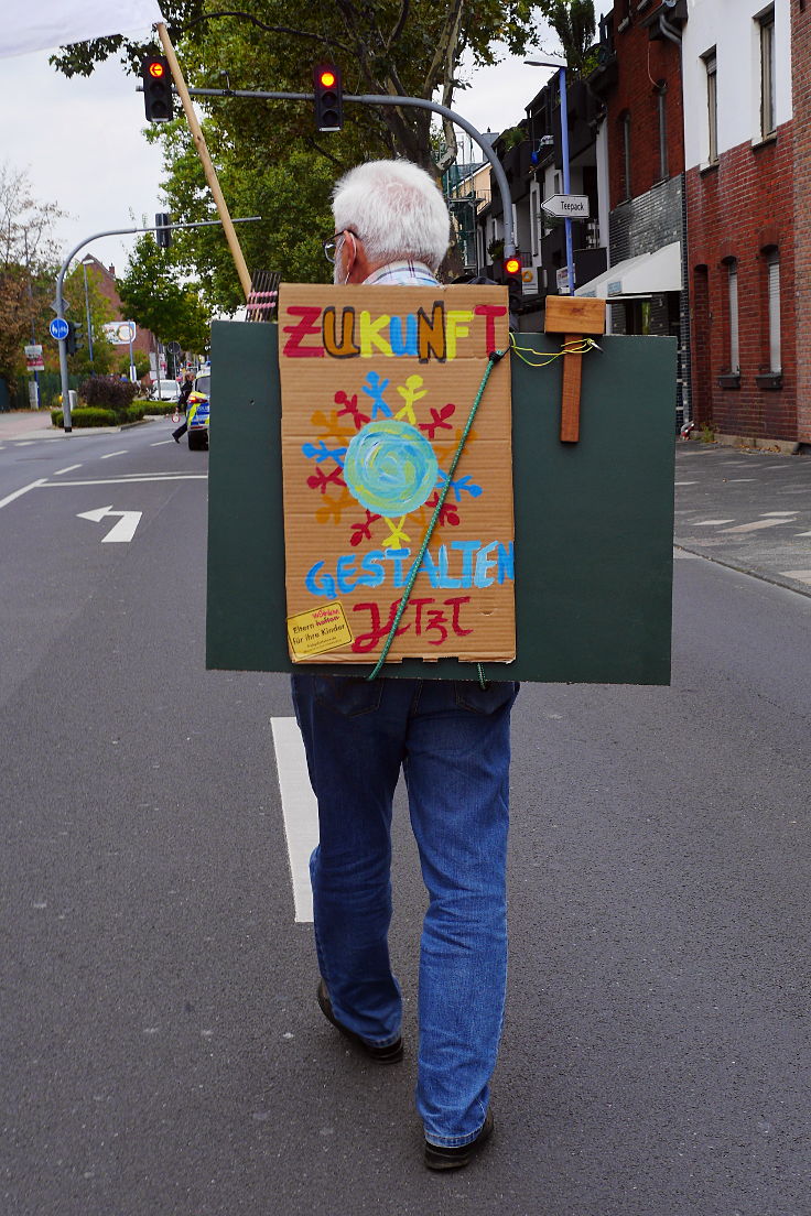 © www.mutbuergerdokus.de: 'BUND Meerbusch' und 'parents for future Meerbusch': Demonstration zum Klimaaktionstag