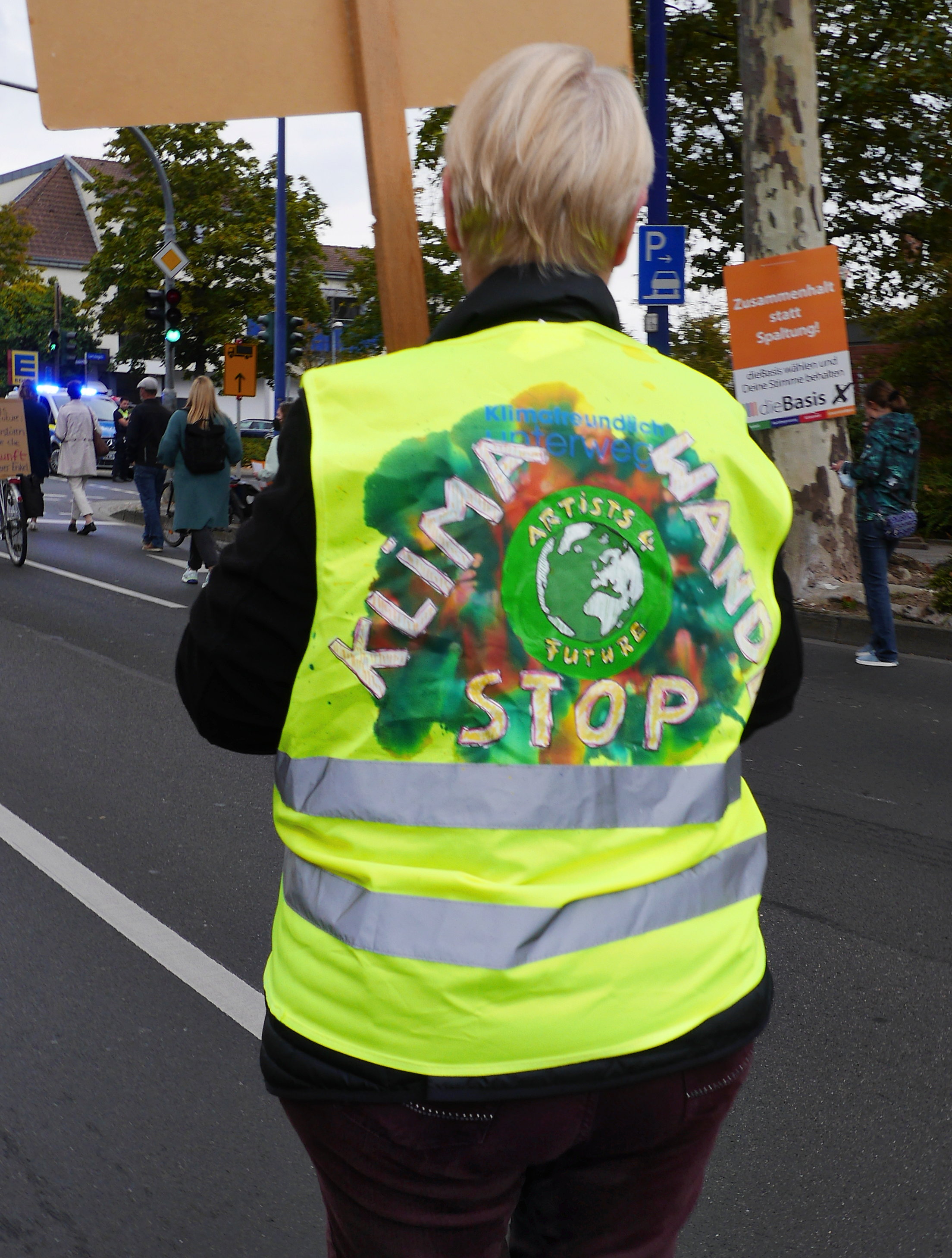 © www.mutbuergerdokus.de: 'BUND Meerbusch' und 'parents for future Meerbusch': Demonstration zum Klimaaktionstag