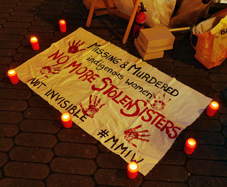 © www.mutbuergerdokus.de: Mahnwache 'Missing and Murdered Indigenous Women and Girls (MMIWG)'