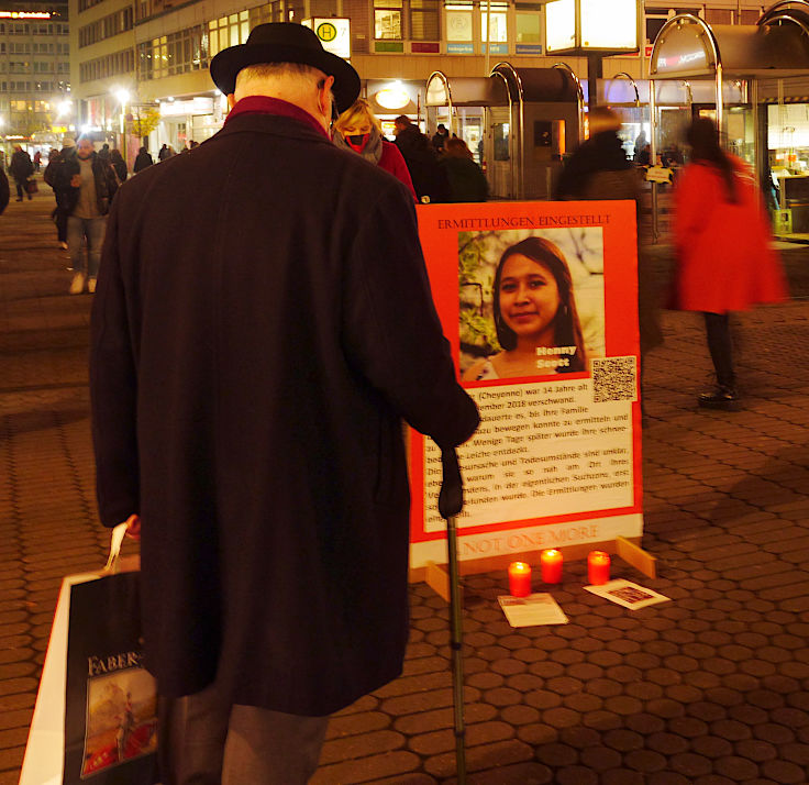 © www.mutbuergerdokus.de: Mahnwache 'Missing and Murdered Indigenous Women and Girls (MMIWG)'