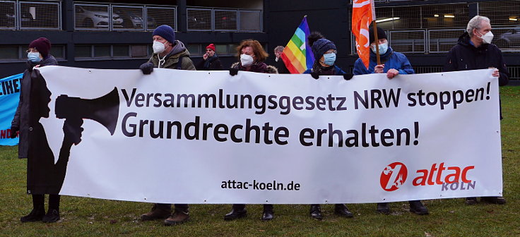 © www.mutbuergerdokus.de: Kundgebung gegen das Versammlungsgesetz NRW
