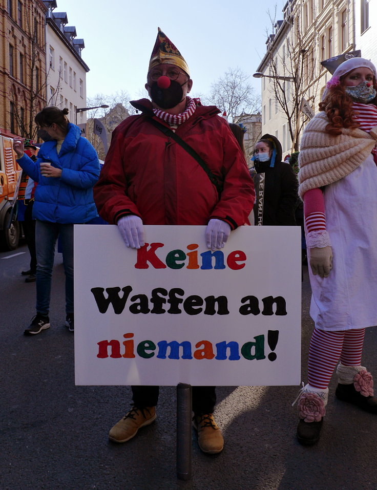 © www.mutbuergerdokus.de: Friedens-Demo an Rosenmontag